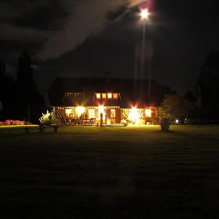 Frühstückspension D'hotes Les Charmes 3*